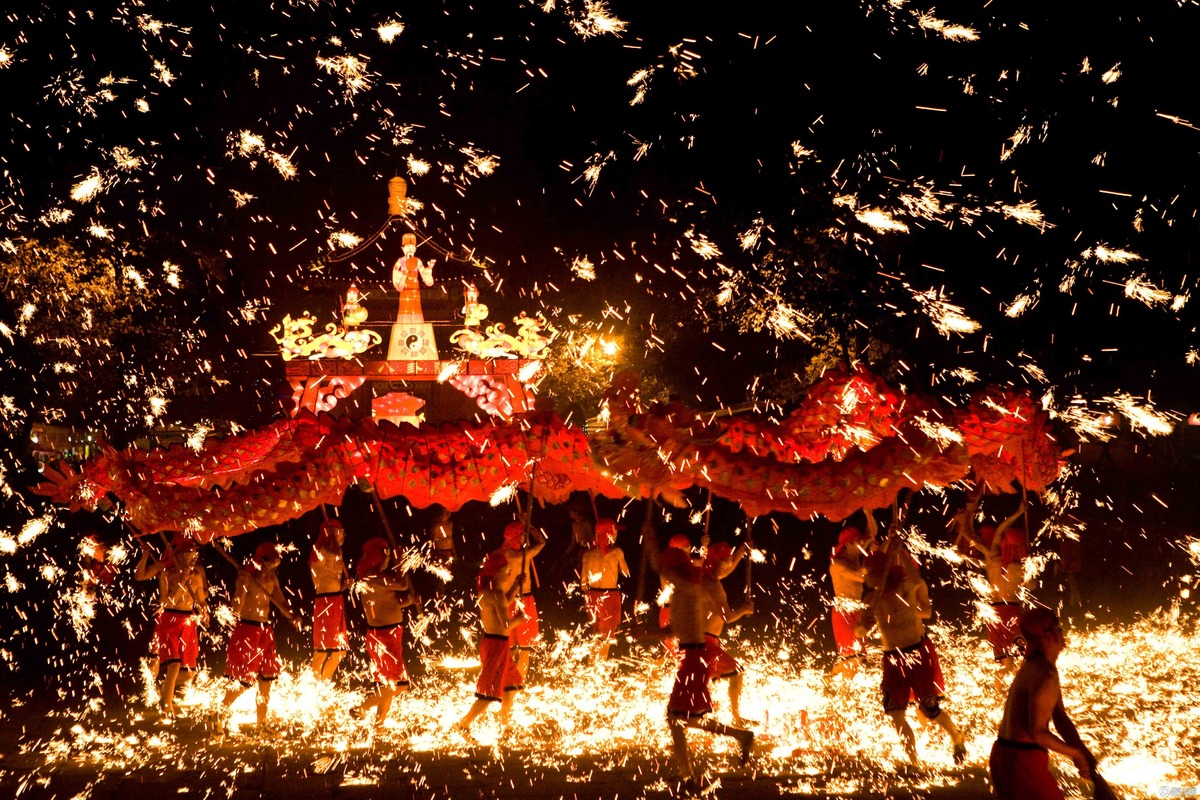 洛帶客家火龍節(jié)